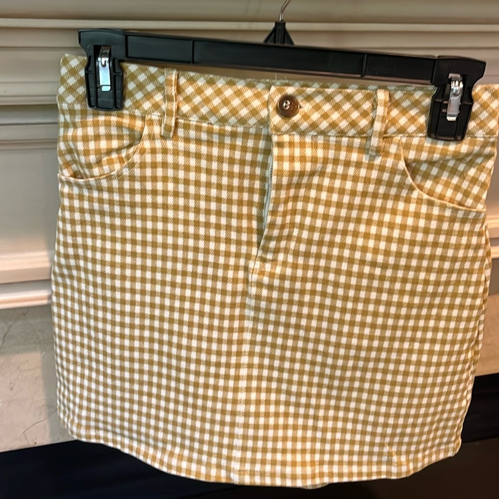 Size S mini skirt.  Worn once. Listing # 182